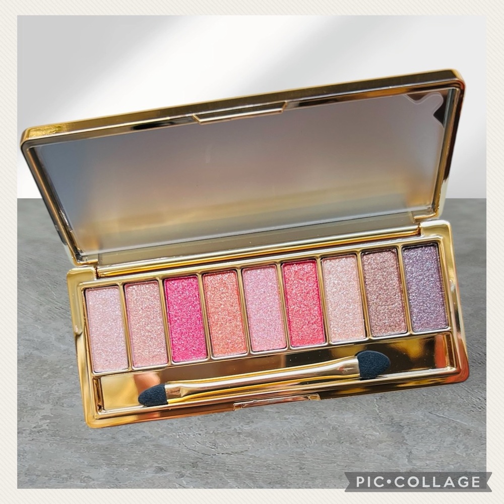 NWT NIB Stunning And Glamorous Glittery Sparkling 9 Color Eyeshadow Palette HP
